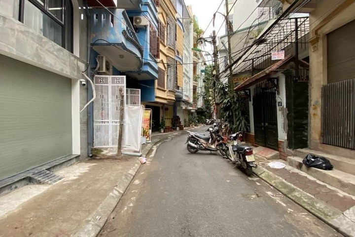 Giá nhà thổ cư tăng “phi mã” theo giá chung cư