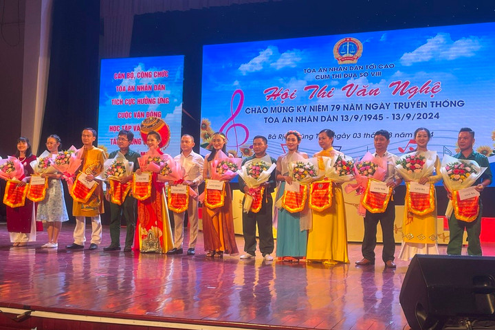 Hội thi văn nghệ chào mừng 79 năm ngày Truyền thống TAND