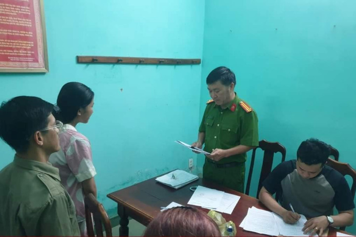 Lừa đảo chiếm đoạt 8 cây vàng với thủ đoạn tinh vi