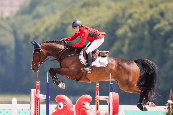 Vận động viên giành huy chương Olympic lớn tuổi nhất của Mỹ