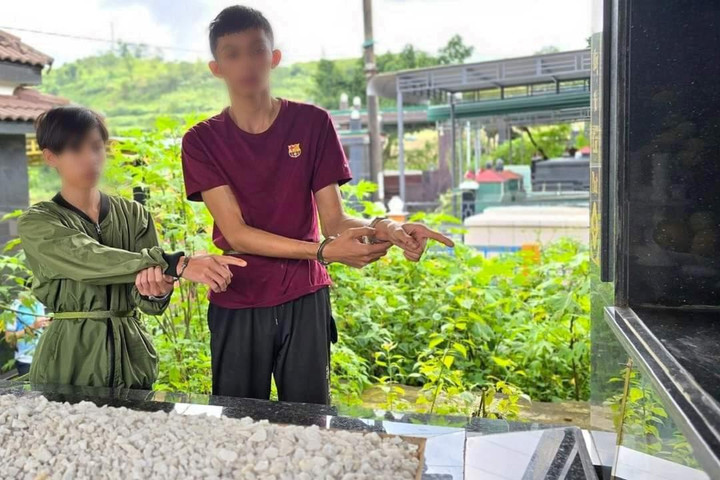 Vào nghĩa trang phá hơn 100 ngôi mộ để lấy nhôm
