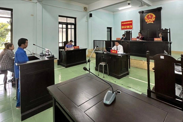 Mượn xe rồi mang đi bán lấy tiền tiêu xài