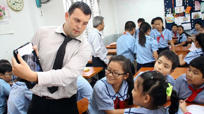 Đề xuất Giám đốc Sở GD&ĐT có quyền duyệt đề án dạy và học bằng tiếng nước ngoài