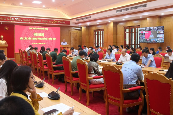 Gần 75.000 đại biểu tham dự Hội nghị Báo cáo viên Trung ương tháng 8/2024