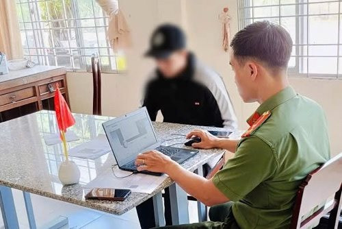 Xử lý 1 trường hợp đăng tin sai sự thật về Quốc kỳ Việt Nam