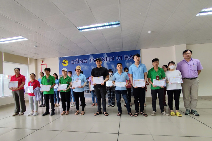 Doanh nghiệp Đồng Nai 'rải vàng', thu hút nhân tài
