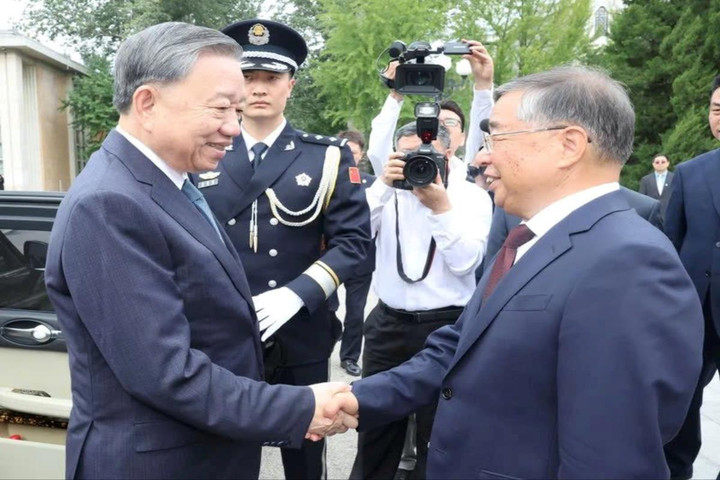 Tổng Bí thư, Chủ tịch nước Tô Lâm thăm, làm việc tại Trường Đảng Trung ương Đảng Cộng sản Trung Quốc
