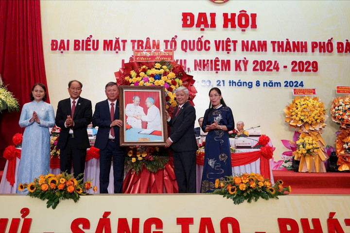 Ông Lê Văn Trung tiếp tục giữ chức Chủ tịch Ủy ban MTTQ Việt Nam TP. Đà Nẵng