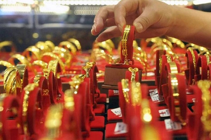 Giá vàng hôm nay 23/8: Vàng thế giới giảm mạnh sau nhiều phiên lập đỉnh