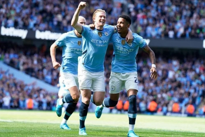 Chiến thuật "lạ" của Man City tại Premier League 2024/25