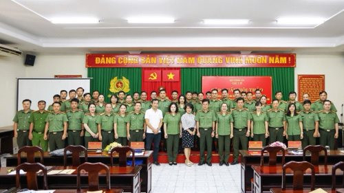 Tập huấn kỹ năng truyền thông về bảo vệ môi trường