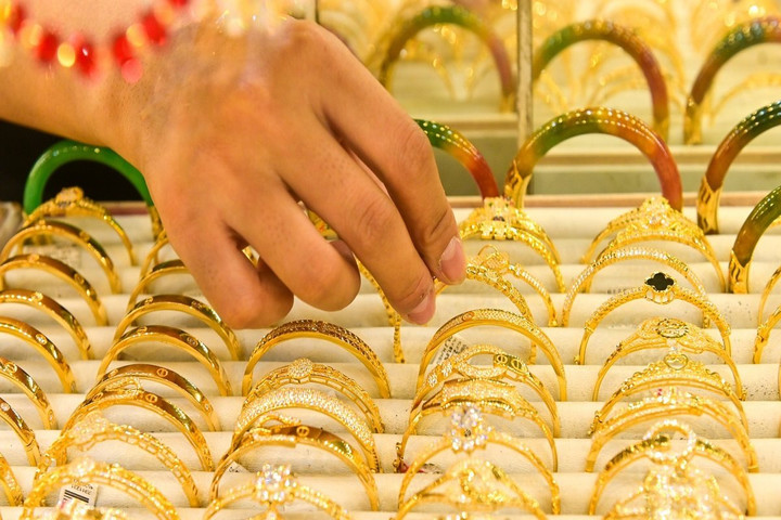 Giá vàng hôm nay 26/8: Tiếp đà tăng phiên đầu tuần