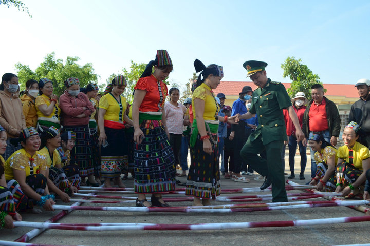 Chuyện 20 năm người Xuân Khao lập nghiệp ở biên giới Ia Lốp