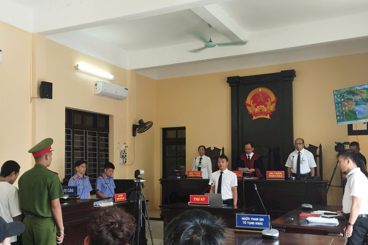 TAND huyện Bình Liêu xét xử trực tuyến vụ cướp tài sản