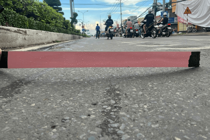 Cần Thơ: Đường xuống cấp, người dân nơm nớp lo sợ