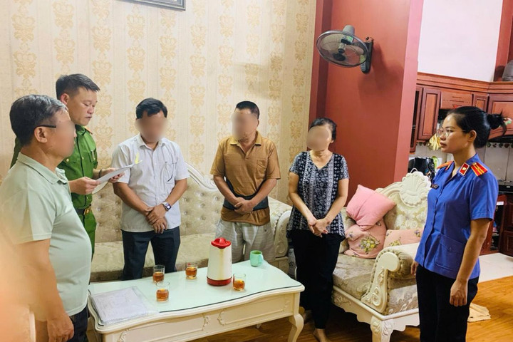 Khởi tố nguyên Chủ tịch Công ty CP Thuốc lá và Thực phẩm Bắc Giang
