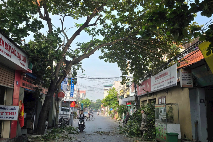 Quảng Ninh: Thời tiết oi nóng, lặng gió trước khi siêu bão YAGI đổ bộ