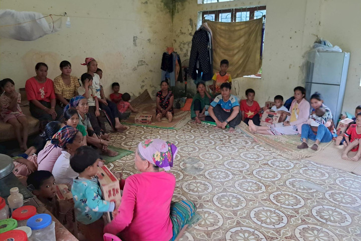 Nghệ An: Sơ tán 40 hộ dân tránh nguy cơ sạt lở đất