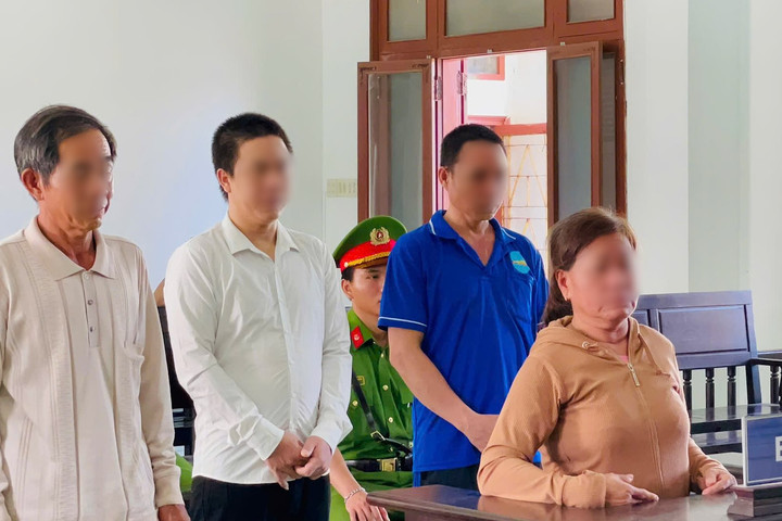 Hàng xóm hỗn chiến vì mâu thuẫn