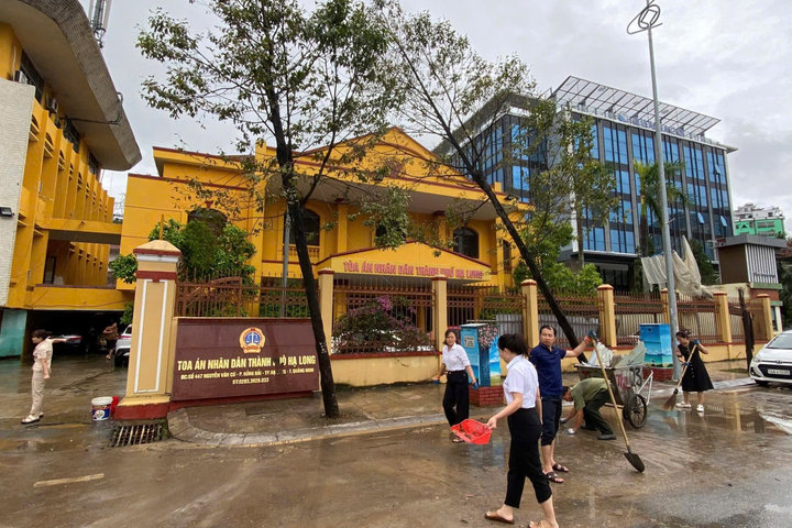Trụ sở TAND hai cấp tại Quảng Ninh thiệt hại nặng do bão số 3