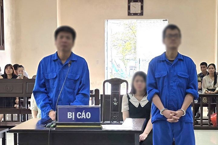 Nhân viên ngân hàng thông đồng với đấu giá viên chiếm đoạt tài sản