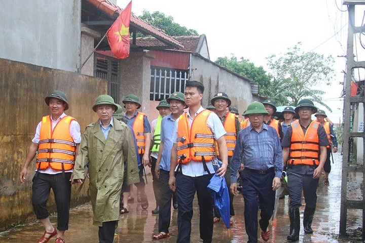Bí thư Trung ương Đảng, Chánh án TANDTC Lê Minh Trí kiểm tra công tác khắc phục hậu quả bão lũ tại Lạng Sơn và Bắc Giang