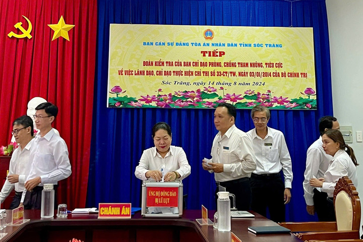 TAND tỉnh Sóc Trăng quyên góp, hỗ trợ đồng bào vùng bão lũ các tỉnh phía Bắc