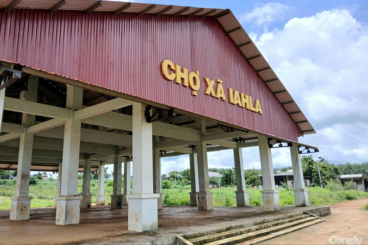Gia Lai: Chợ xã Ia Hla đầu tư hơn 3 tỷ nhưng bị tiểu thương "quay lưng"