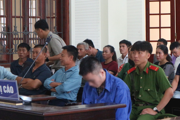 Lừa đảo gần 4 tỷ, cựu nhân viên văn phòng đăng ký đất lĩnh án