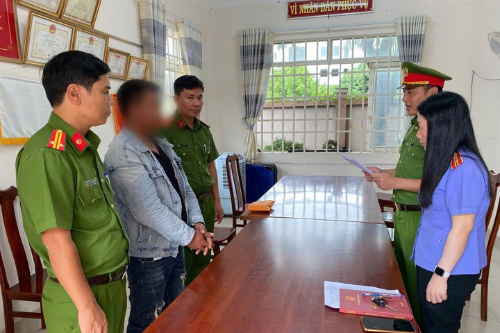 Bắt tạm giam các đối tượng tháo thiết bị giám sát hành trình trên tàu