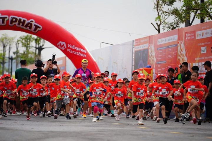 1.500 em nhỏ chinh phục giải Kun Marathon Hạ Long