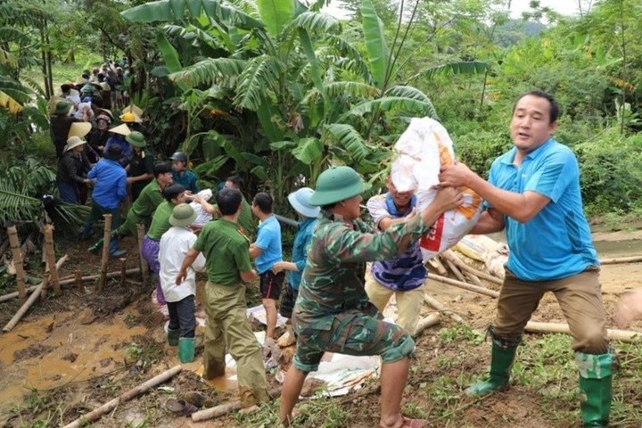 Thanh Hóa: Khắc phục, xử lý sự cố đê điều ở huyện Hậu Lộc