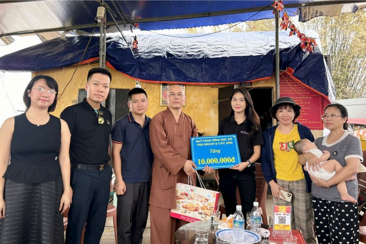 Tình người sau cơn bão và những tấm lòng “lá lành đùm lá rách”