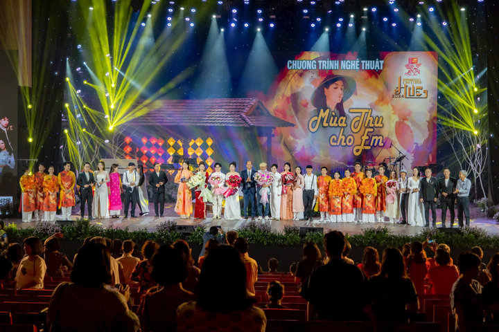 Khép lại Festival mùa thu Huế 2024 với “Mùa thu cho em”