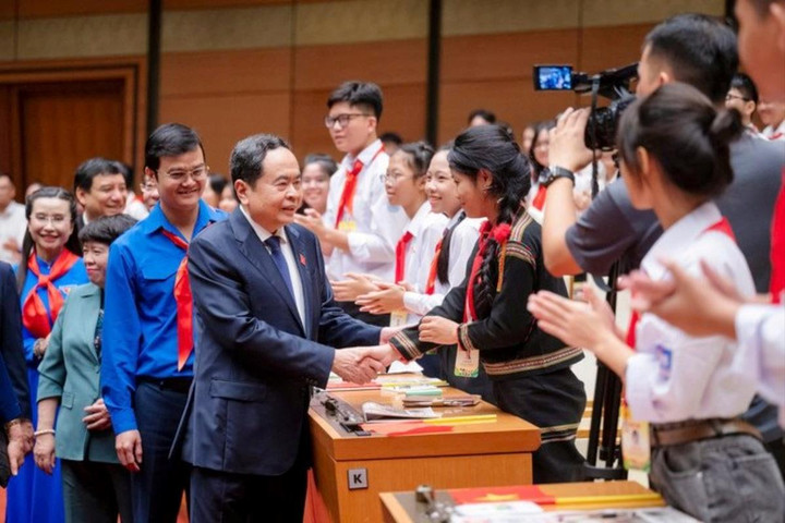 Chủ tịch Quốc hội dự Phiên họp giả định Quốc hội trẻ em lần thứ 2