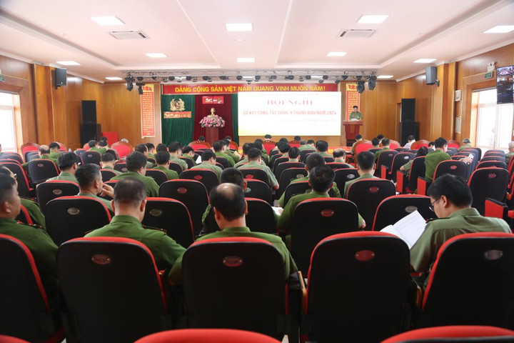 Công an Quảng Ninh chủ động thực hiện nhiều nhiệm vụ đặc biệt quan trọng, hiệu quả trong ứng phó bão số 3