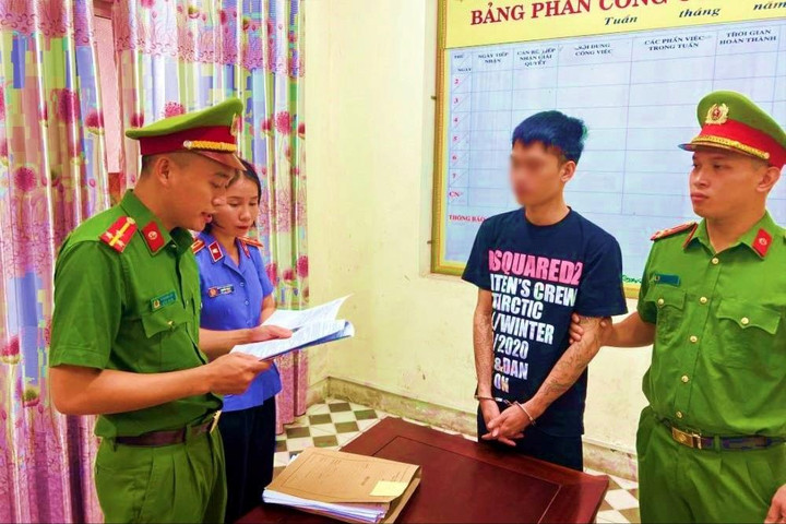 Lừa đặt cọc tiền vé xe khách để chiếm đoạt tài sản