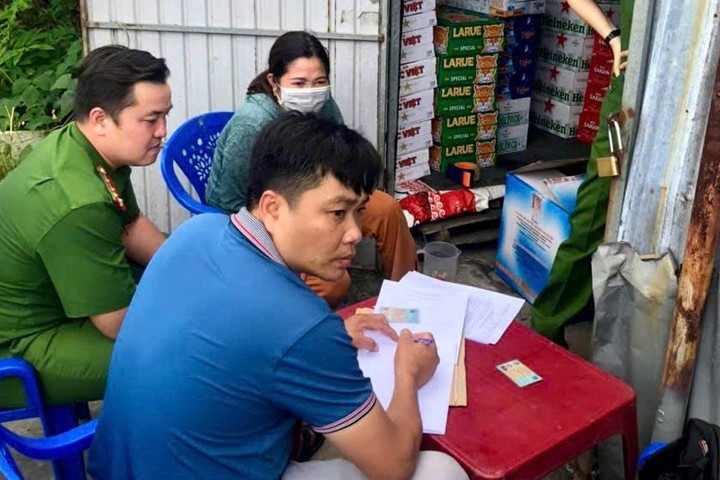 Khởi tố vụ buôn bán thuốc lá ngoại nhập lậu