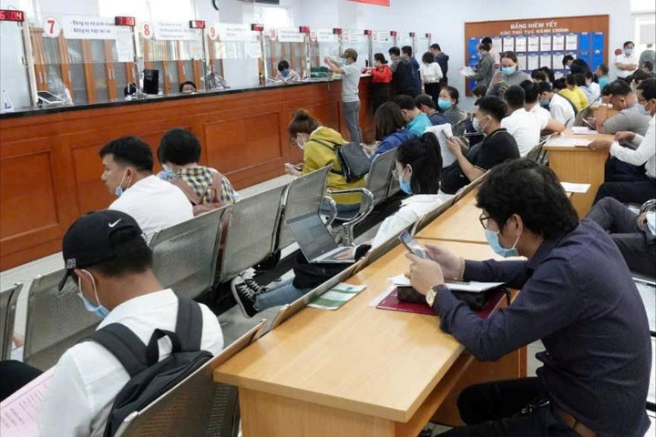 Lâm Đồng: Làm việc thêm ngày thứ 7 để giải quyết thủ tục hành chính cho người dân