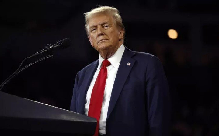 Ông Trump từ chối tái tranh luận với bà Harris