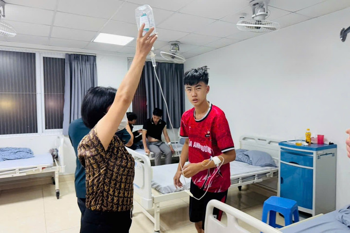 Trường Cao đẳng Lào Cai: Tạm dừng hoạt động bếp ăn tại căn tin