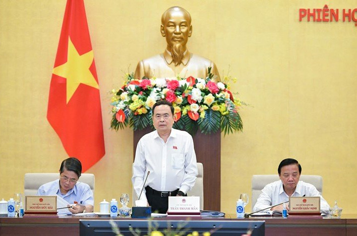 Tiếp tục nâng cao chất lượng xây dựng pháp luật