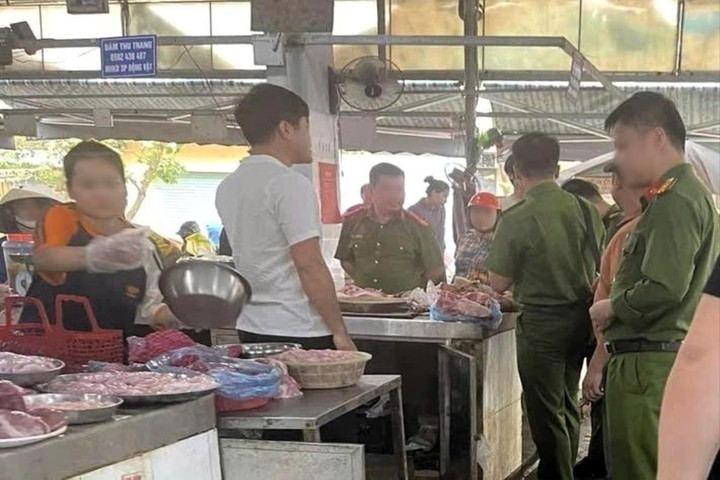 Người phụ nữ bán thịt lợn bị chém nhiều nhát vào người