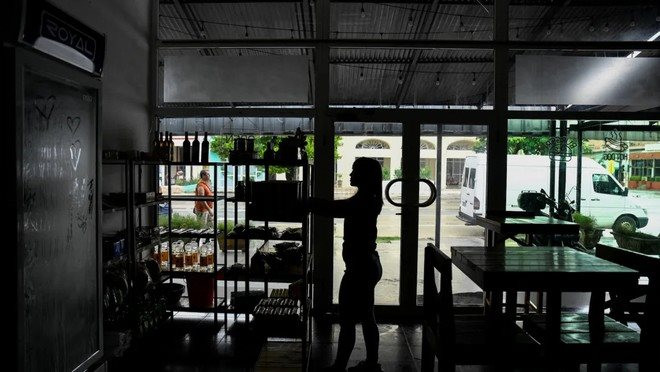 Mất điện toàn quốc ảnh hưởng lớn tới tất cả các ngành nghề ở Cuba