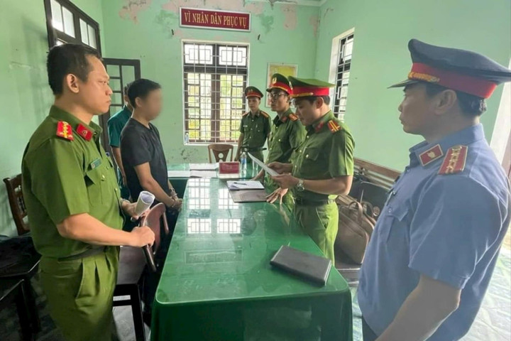 Bắt tạm giam đối tượng tham ô tài sản