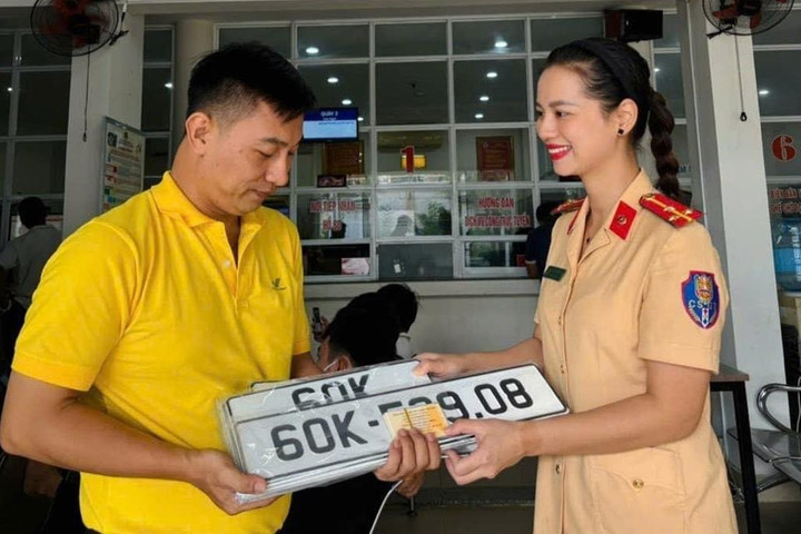 Đồng Nai: Hơn 1.800 người dân đã đăng ký xe ô tô, mô tô tại nhà thành công