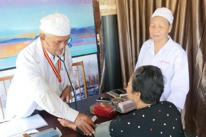 Chăm sóc sức khoẻ các Cựu chiến binh Khối Vũ trang - Biệt động Quân khu Sài Gòn – Gia Định