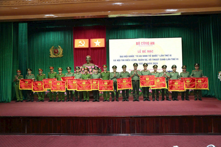 Bế mạc Đại hội khỏe “Vì An ninh Tổ quốc” lần thứ IX và Hội thi điều lệnh, quân sự, võ thuật CAND lần thứ VI