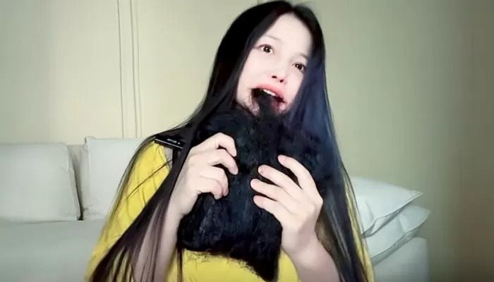 Món ăn đường phố “kinh dị” gây sốt ở Trung Quốc