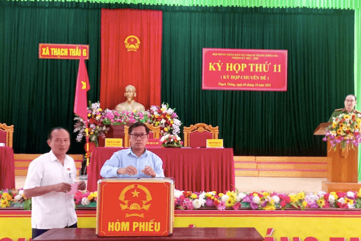 Hà Tĩnh: Bầu Chủ tịch xã Thạch Thắng lúc đang chờ sáp nhập có đúng quy định?